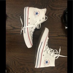 Converse sneakers 7.5